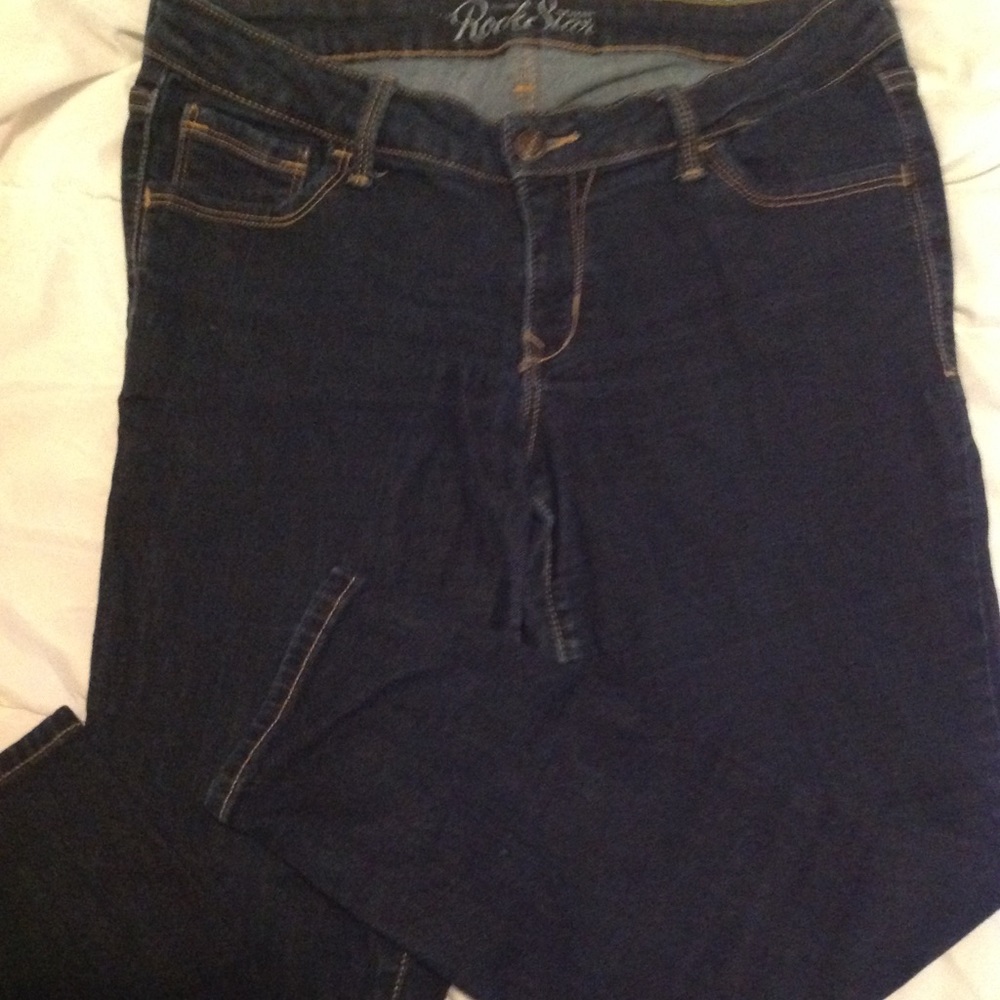 Dark wash cropped jeans